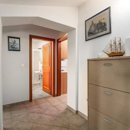 Weis Ii Rovinj