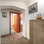 Weis Ii Rovinj