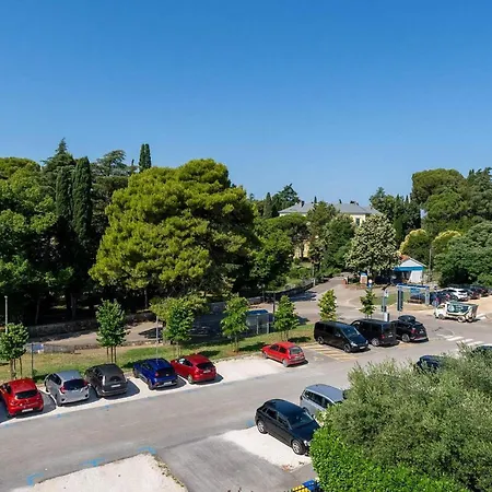 Weis Ii Rovinj